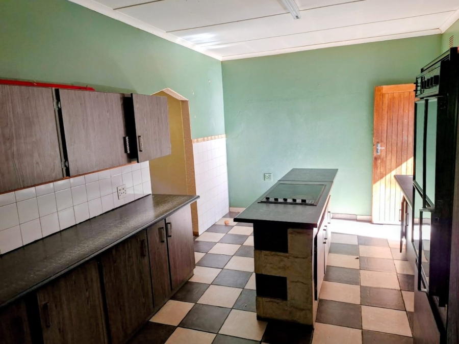 To Let 3 Bedroom Property for Rent in La Hoff North West